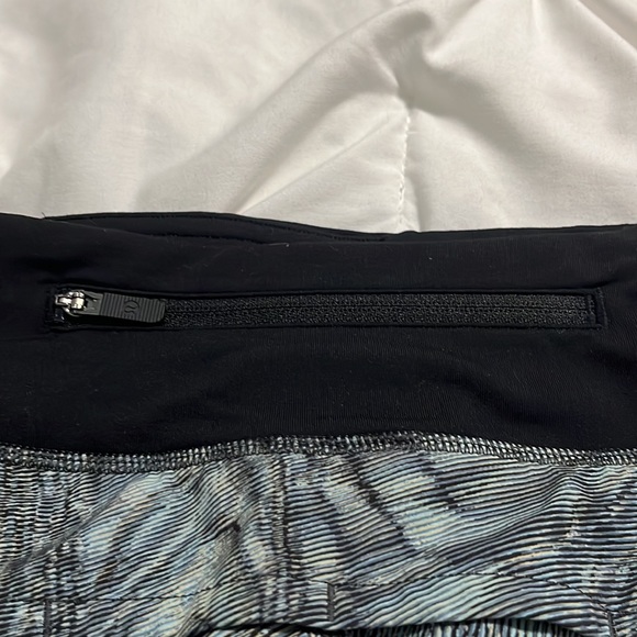 Green and Black print Lululemon Shorts - Picture 5 of 5